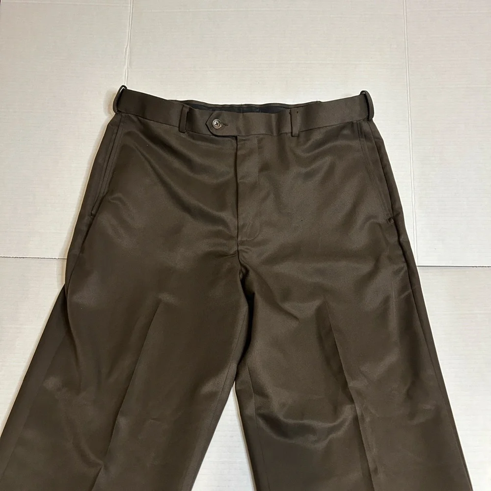 Round Tree & York Sz 34x30 Chocolate Brown men’s flat front dress pants